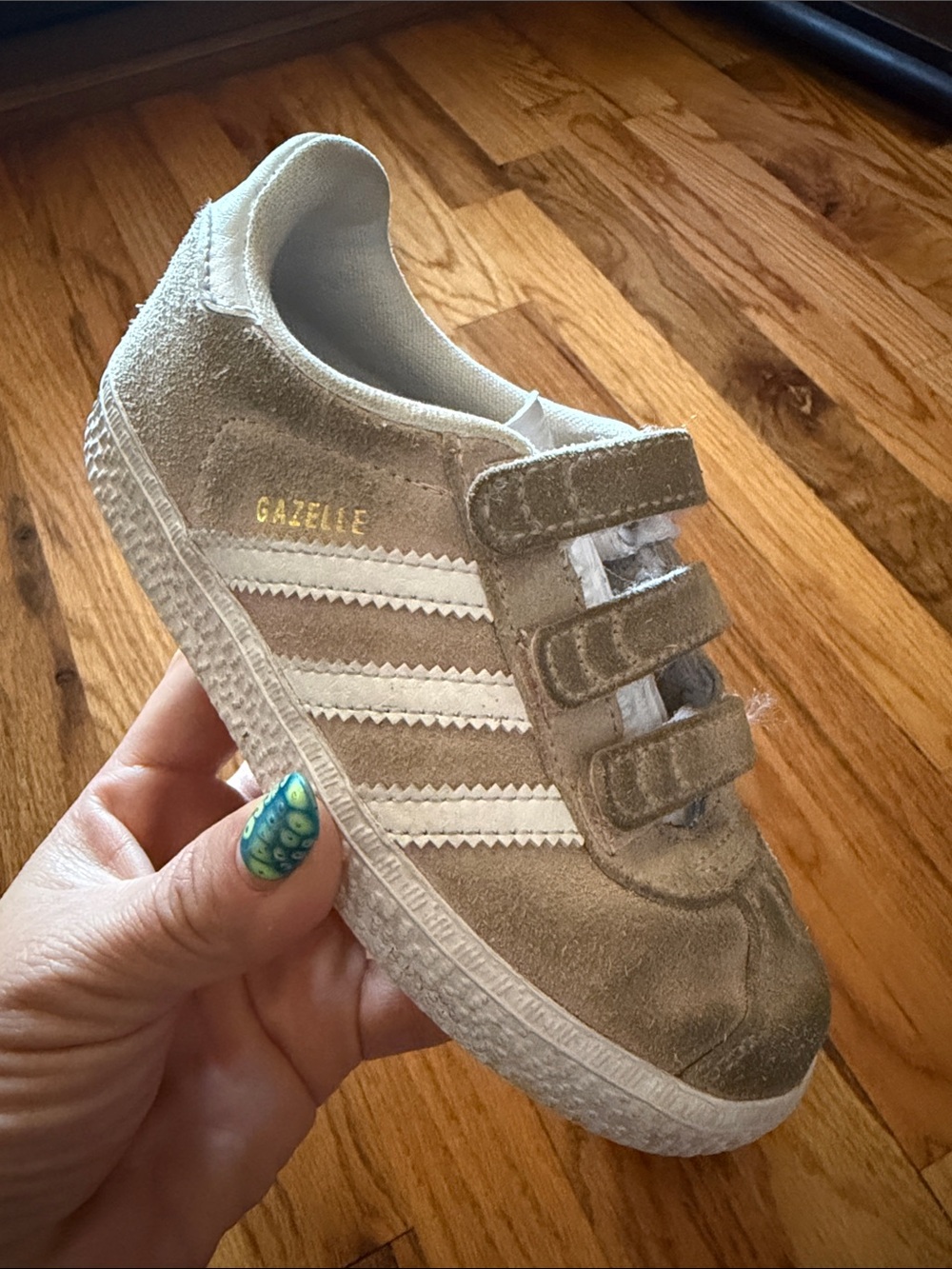 adidas Originals Kids Gazelle Velcro Sneakers in light pink and White